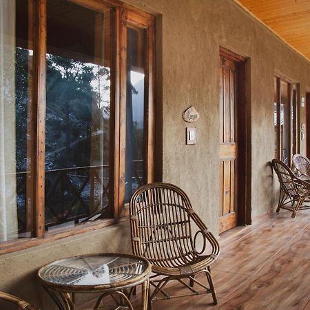 Shivadya Tirthan - Tirthan Valley Gushaini ภายนอก รูปภาพ