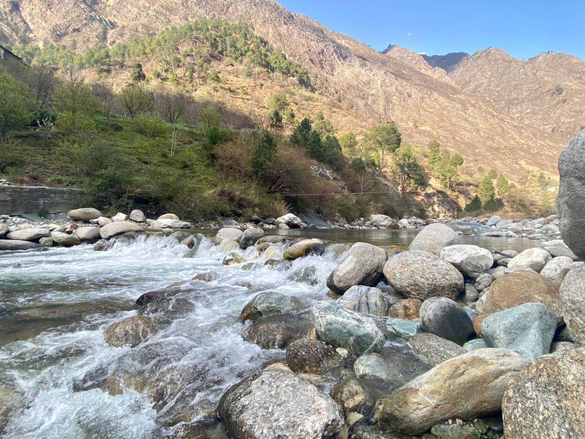 Shivadya Tirthan - Tirthan Valley Gushaini ภายนอก รูปภาพ