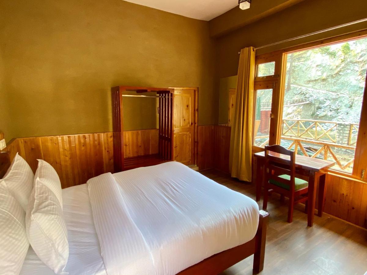 Shivadya Tirthan - Tirthan Valley Gushaini ภายนอก รูปภาพ