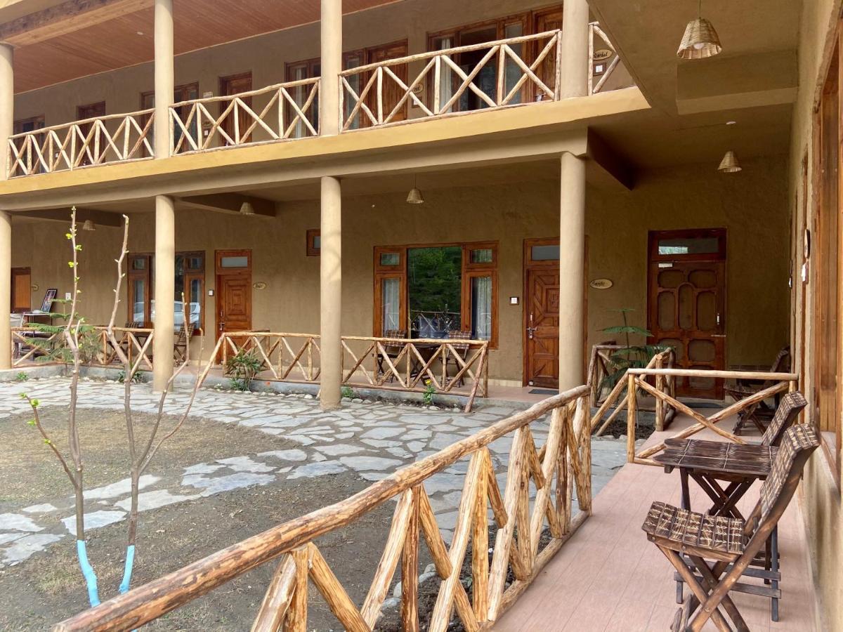 Shivadya Tirthan - Tirthan Valley Gushaini ภายนอก รูปภาพ
