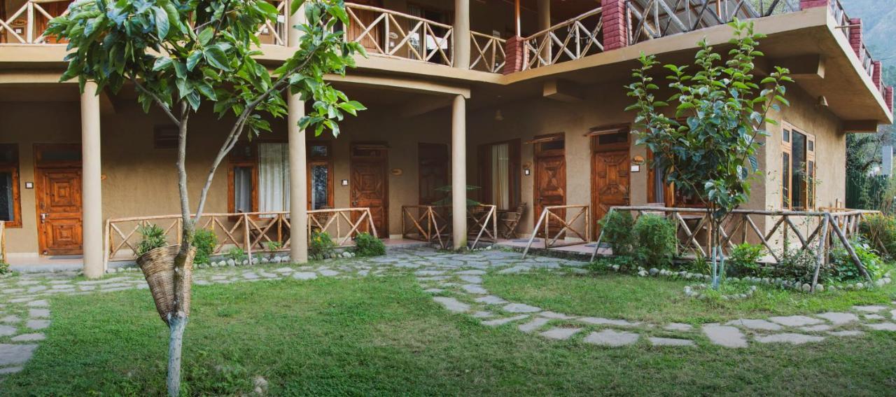 Shivadya Tirthan - Tirthan Valley Gushaini ภายนอก รูปภาพ