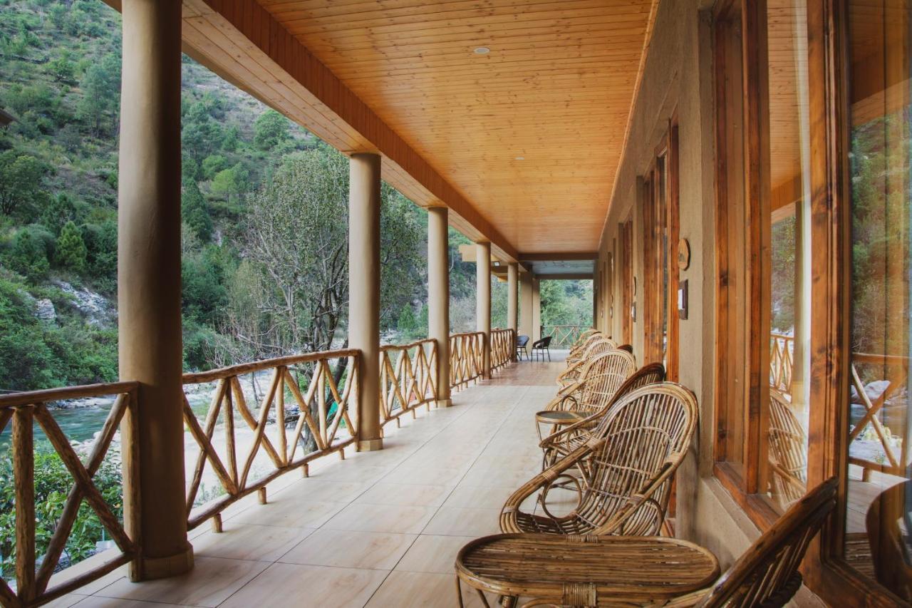 Shivadya Tirthan - Tirthan Valley Gushaini ภายนอก รูปภาพ
